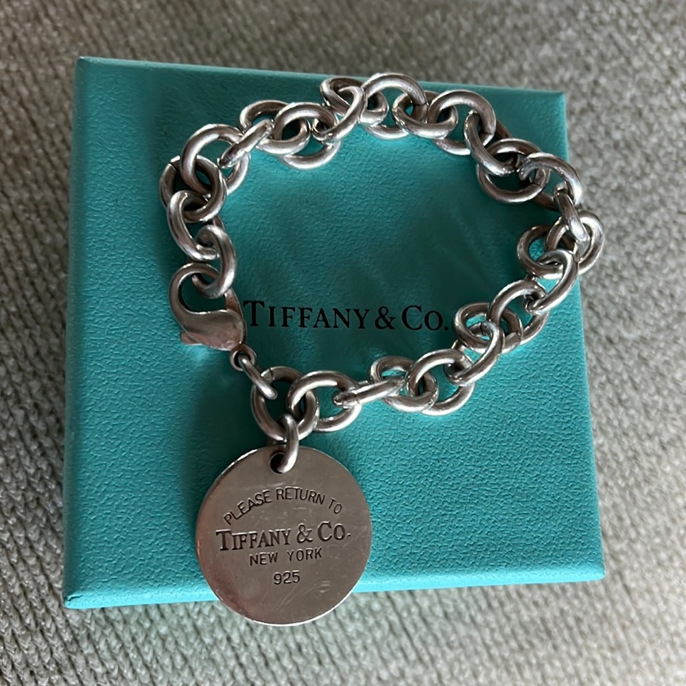 Tiffany please Return to Tiffany bracelet